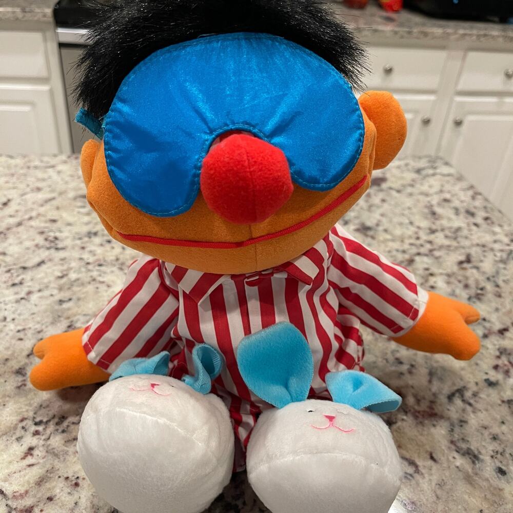 Vtg Sesame Street Sing And Snore Ernie Bedtime 16" Doll Tyco Toy